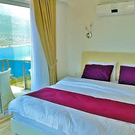 Sleeps 6 Pool Air Con Wifi *