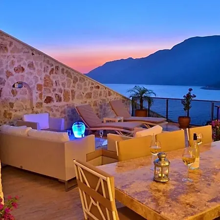 Villa Sleeps 6 Pool Air Con Wifi