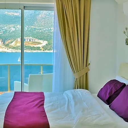 Sleeps 6 Pool Air Con Wifi